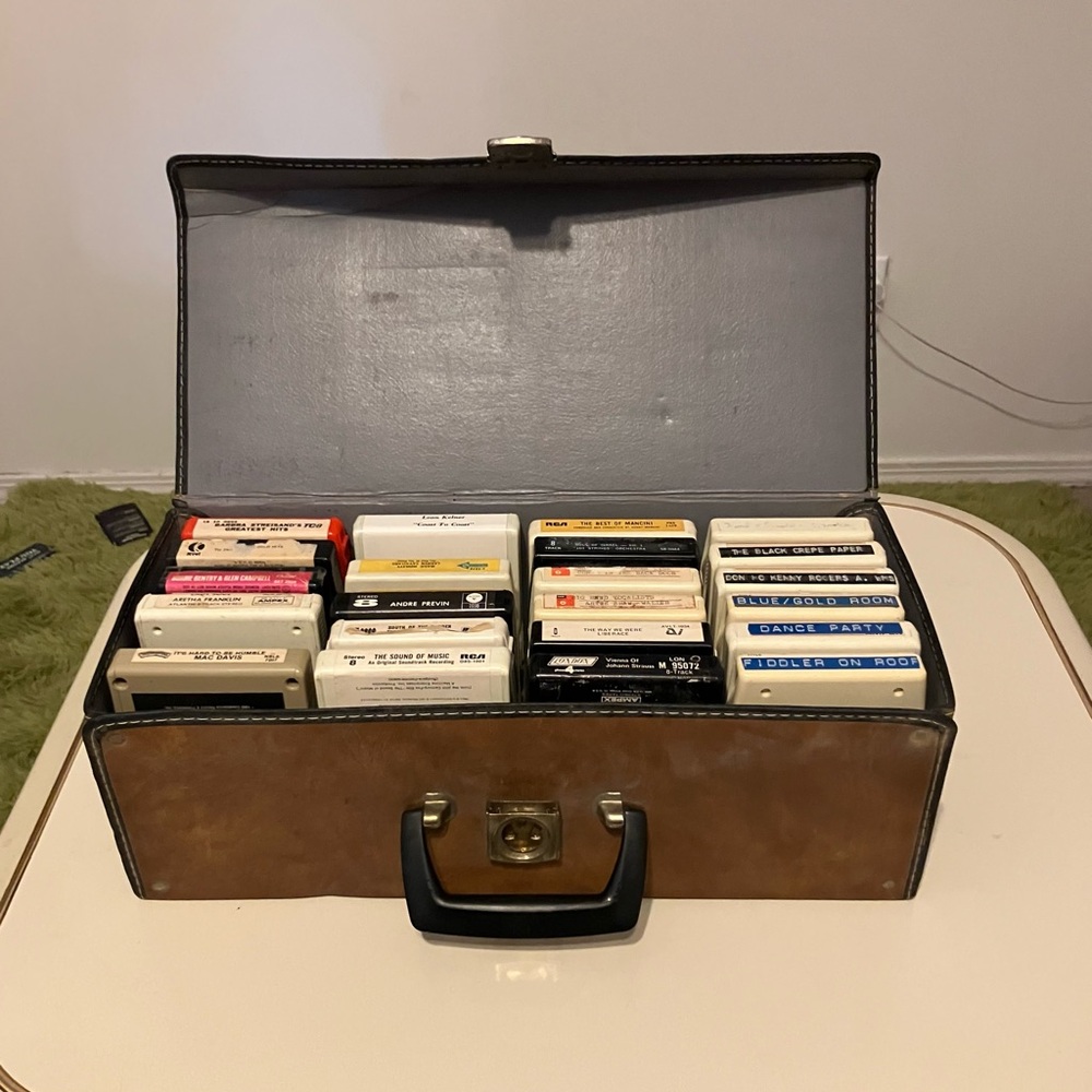 Miscellaneous 8-track tapes with carrying case